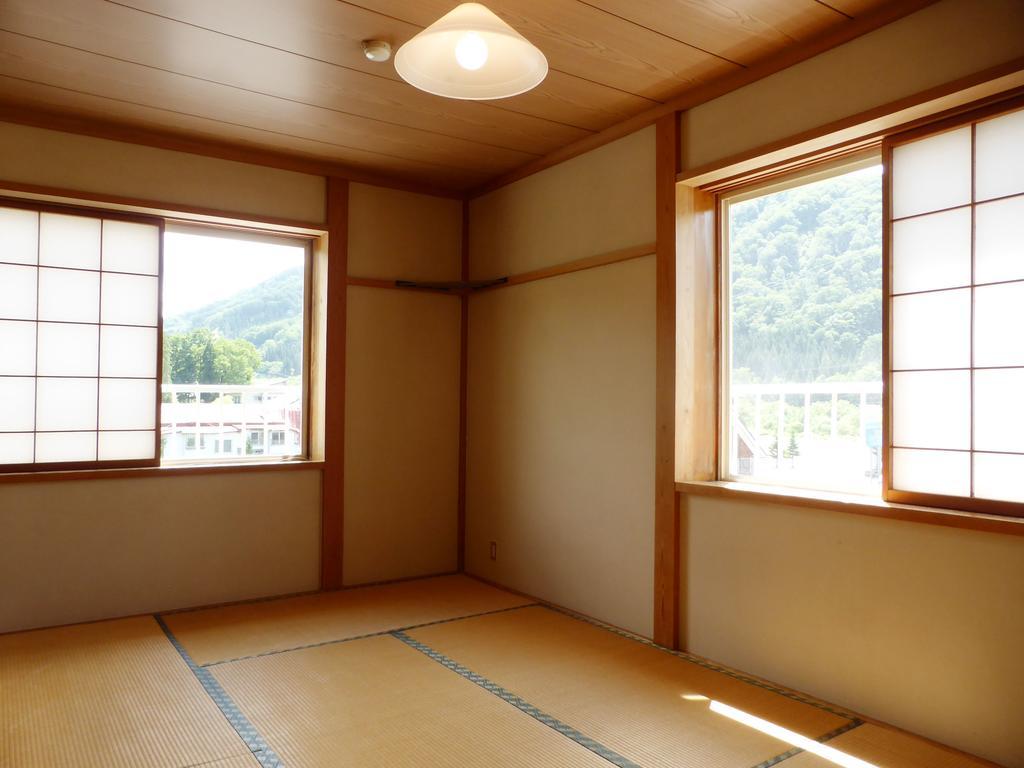 Kagura House Hotel Yuzawa  Exterior foto